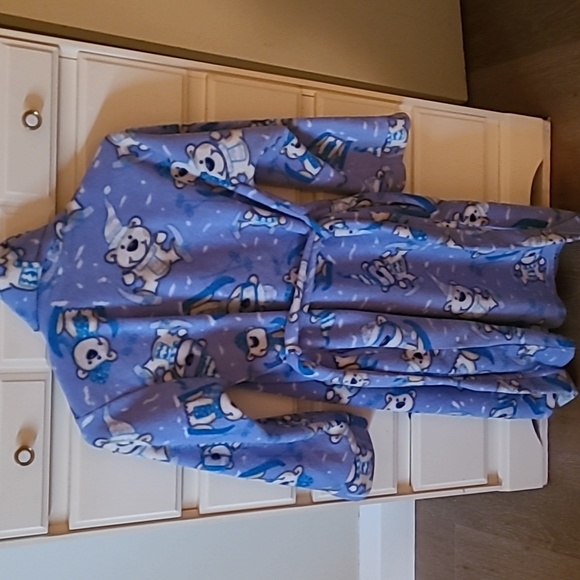 Super Cute Fuzzy Bear Bathrobe - Picture 2 of 2